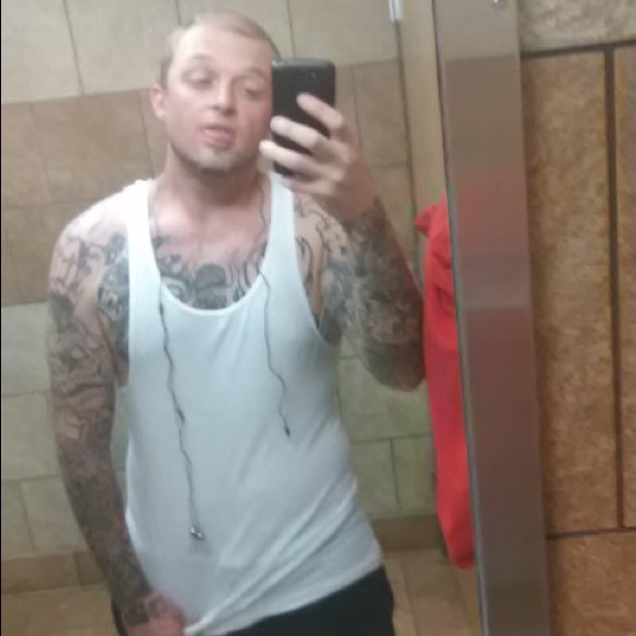 Meet your NEW FreshToDeath Posher!! - Picture 2 of 5